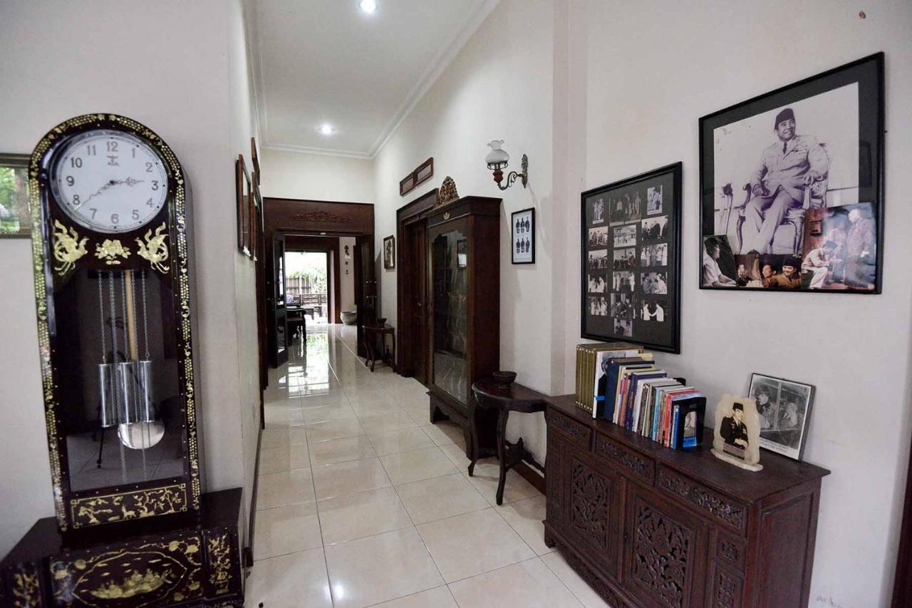 Ndalem Maharani Guest House Yogyakarta Exterior foto