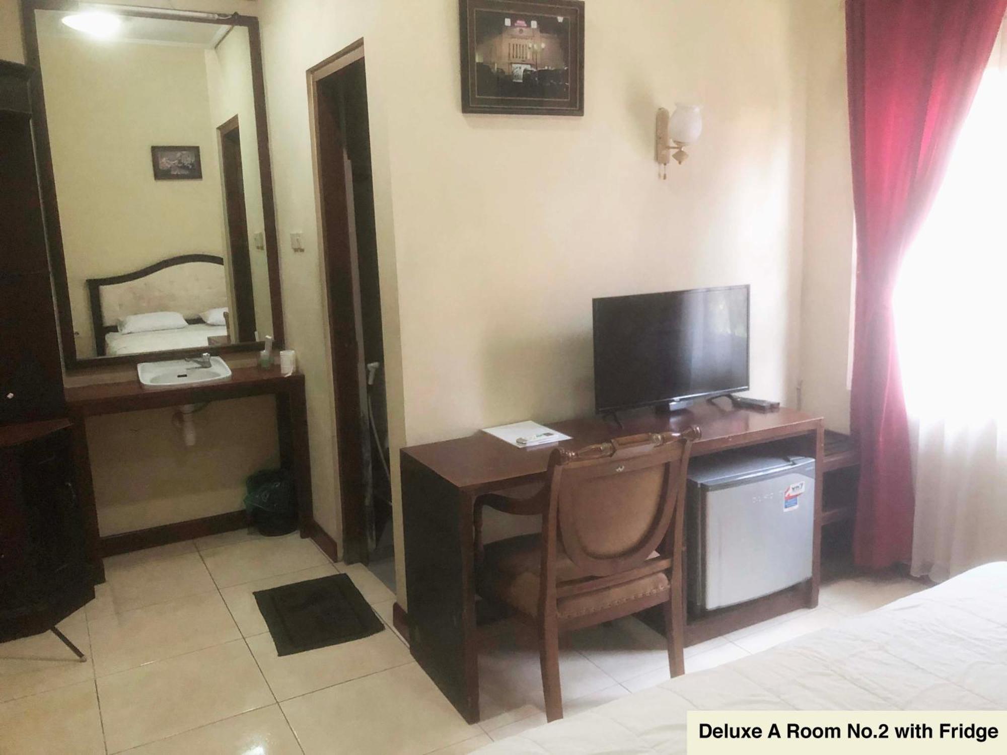 Ndalem Maharani Guest House Yogyakarta Exterior foto